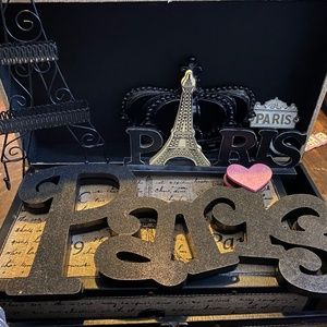 Paris decorations